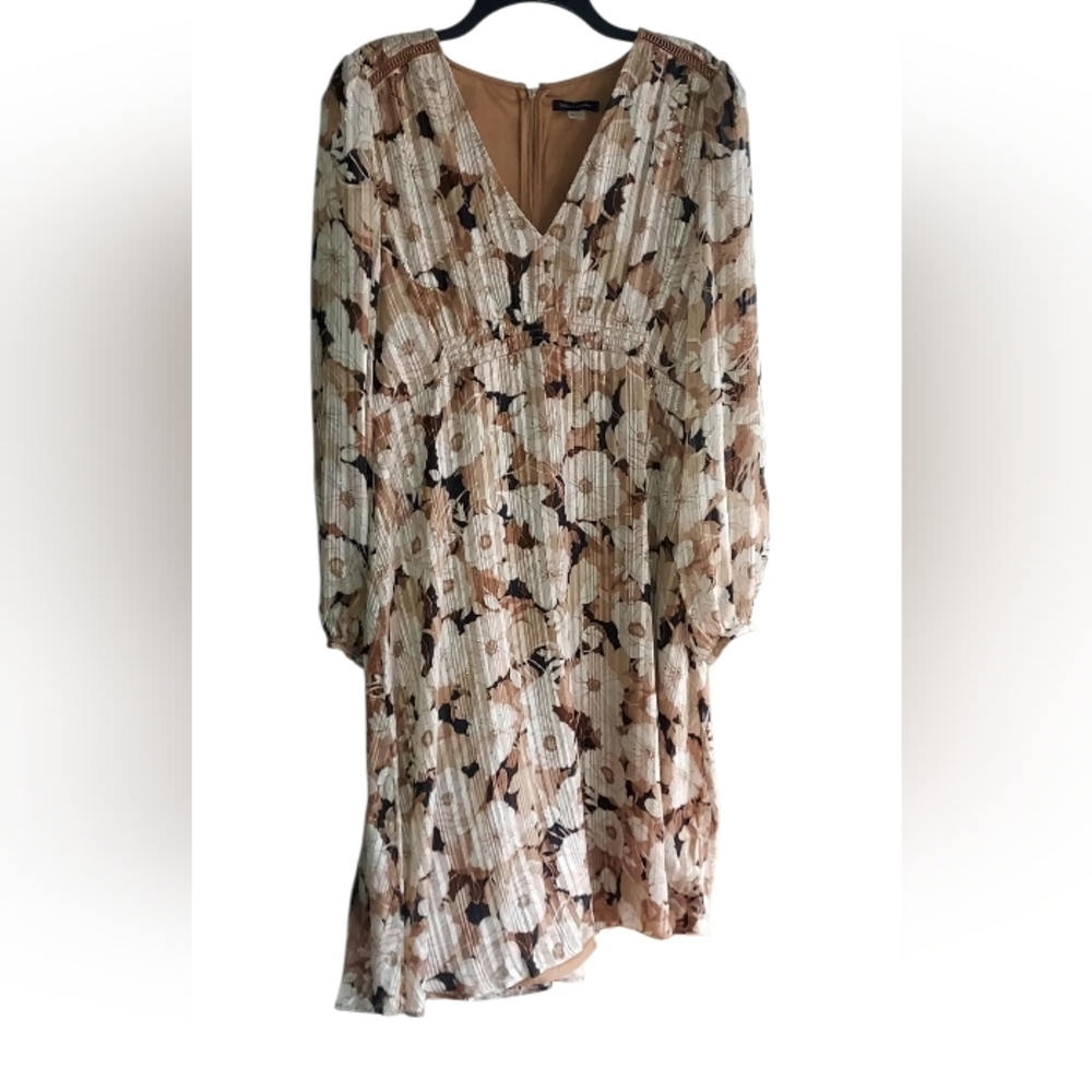 Tommy Hilfiger Women's Beige Metallic Floral Pleated V-Neck Dress